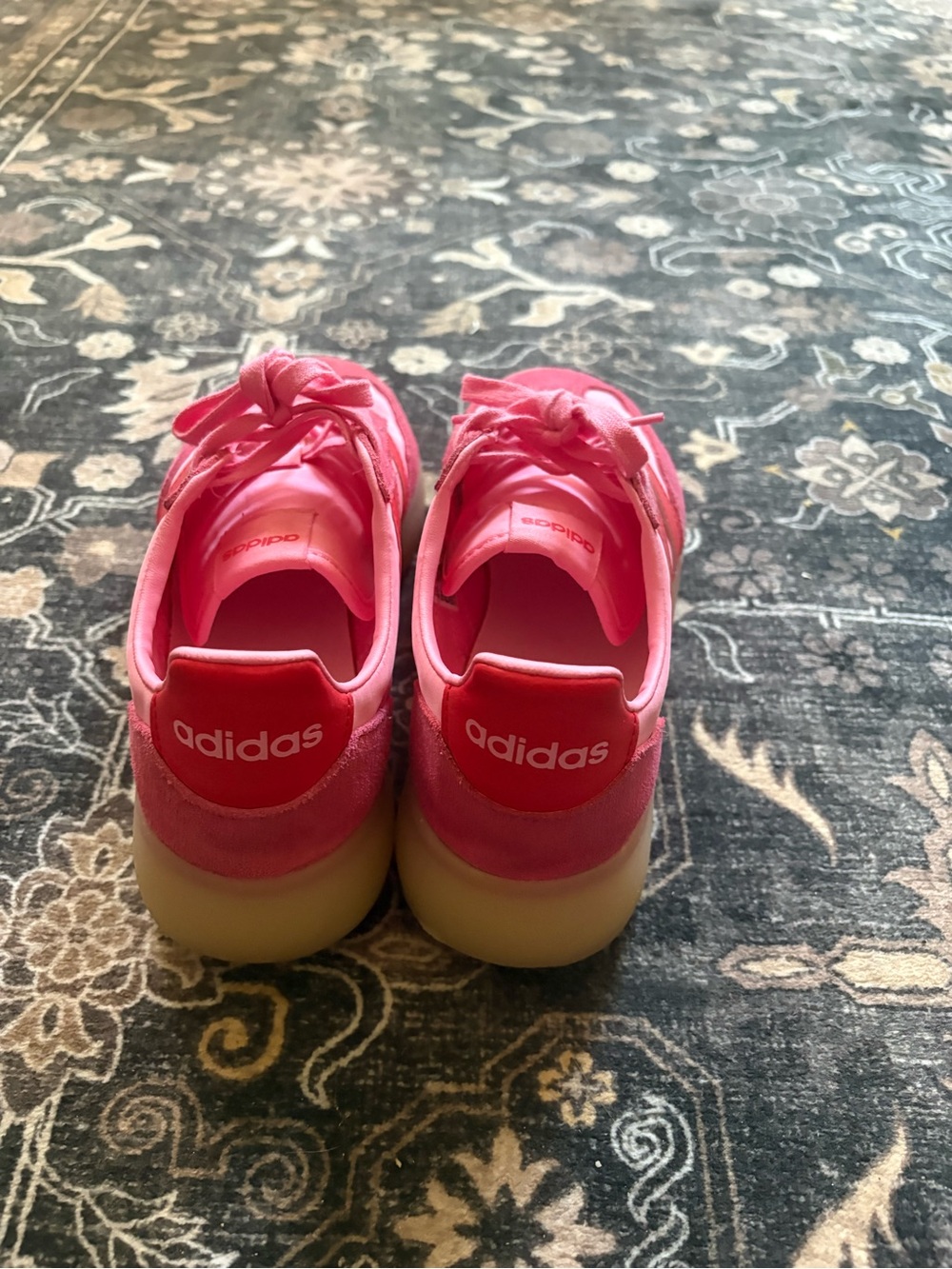 adidas Pink Women's Classic tennis shoes - Picture 4 of 5